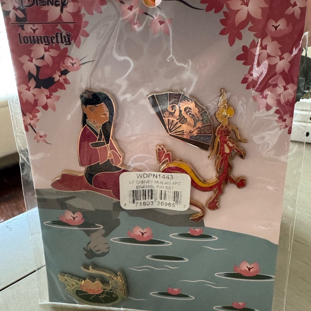 Loungefly Disney Mulan Enamel Pin Set